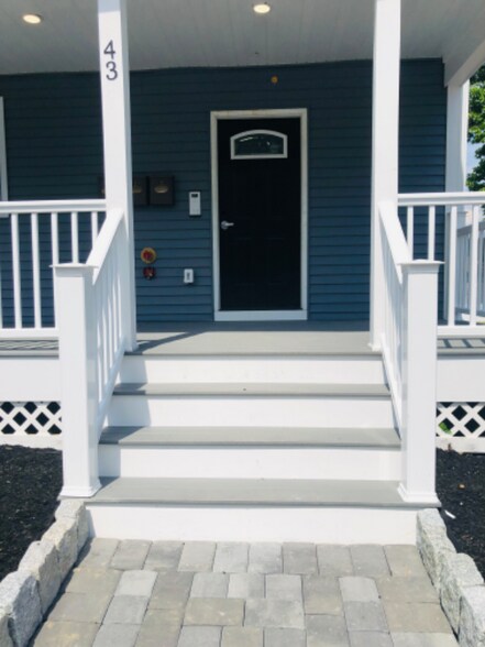 Building Photo - 43 Oread St