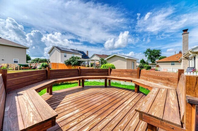 Building Photo - 1413 Skylark Ln