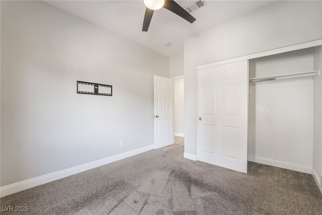 Building Photo - 252 Canyon Spirit Dr