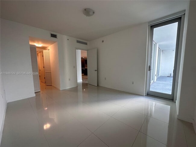 Building Photo - 7751 NW 107th Ave