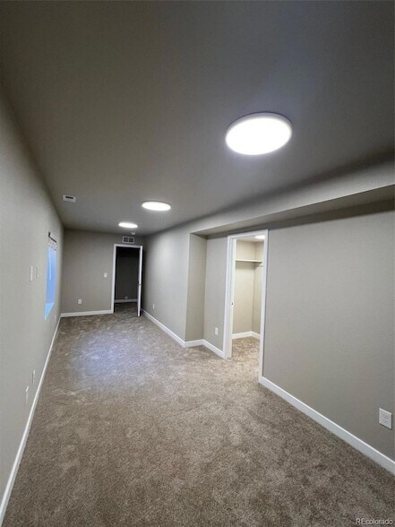 Building Photo - 3987 Wyedale Wy