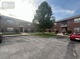 front view - 4282 Eclipse Way