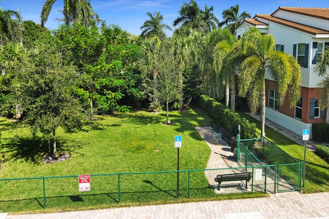 Building Photo - 100 NW 69th Cir