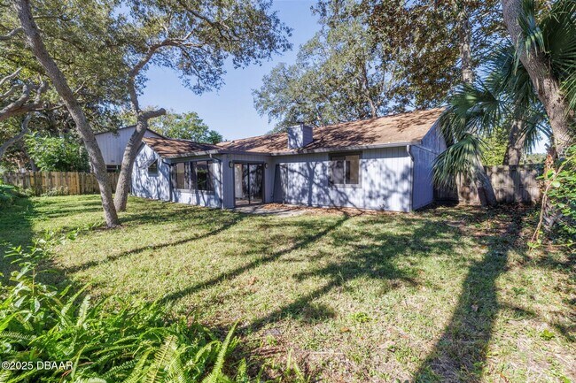 Building Photo - 909 Brookside Dr