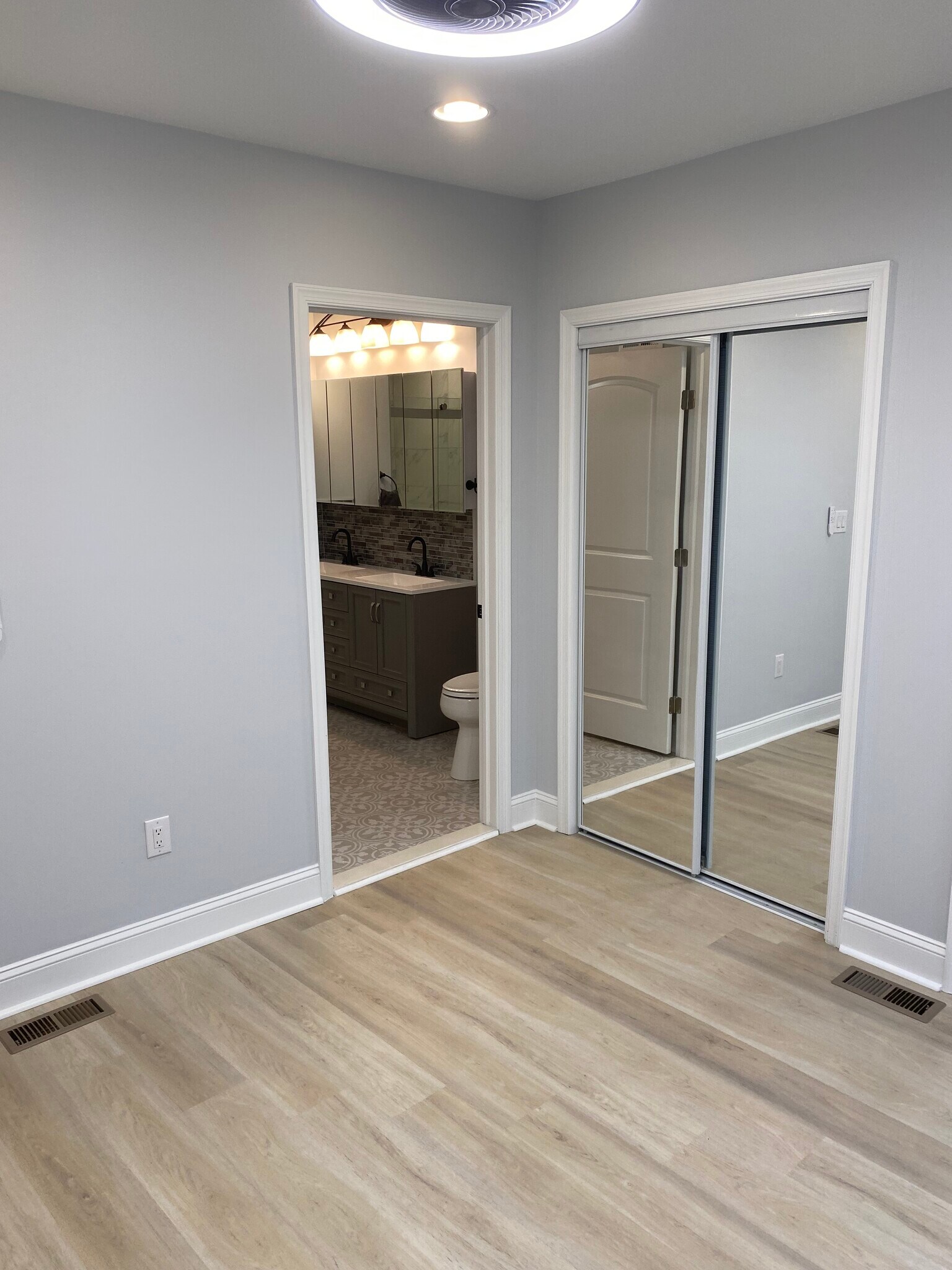 Third-floor master bedroom - 1525 Manton St