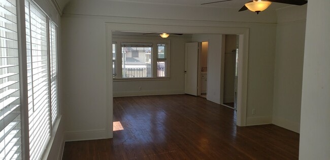 Building Photo - 1510 S Van Ness Ave