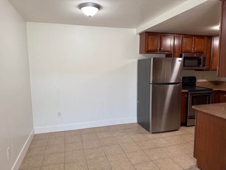 Building Photo - 12719 Robison Blvd