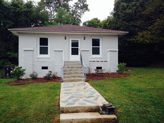 Primary Photo - 3 Bedroom 2 Bathroom JUST RENOVATED Lawnca...
