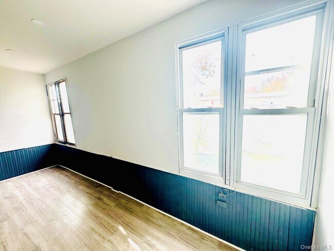 Building Photo - 438 Locust St