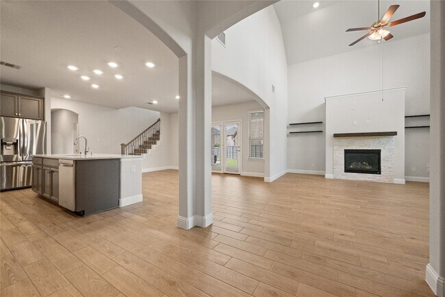 Building Photo - 1716 Elise Ln