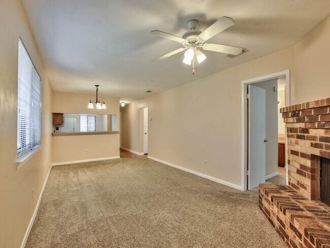 Building Photo - 3208 Ginger Dr