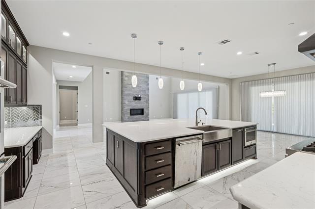 Building Photo - 916 Savannah Trl