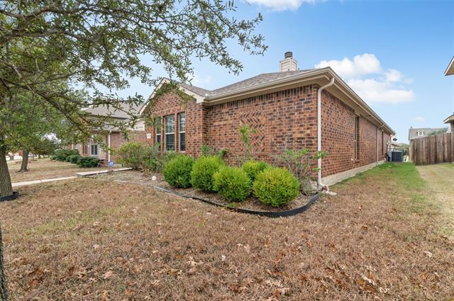 Building Photo - 1313 Honeywood Ln