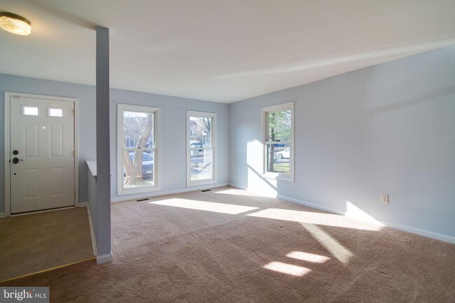 Building Photo - 10707 Gideon Ct
