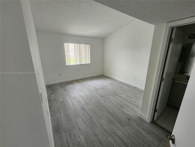 Building Photo - 6465 SW 130th Pl