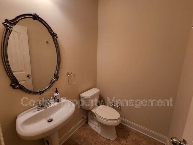 Building Photo - 265 Meadow Blossom Way