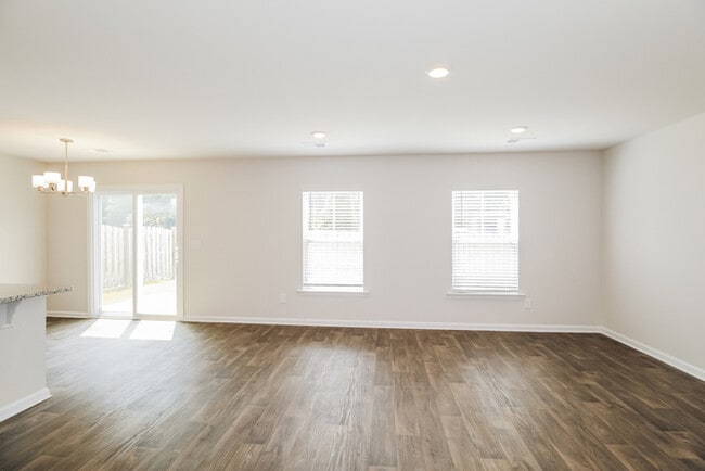 Located in Burnside Farms! Don't miss out! - Located in  Burnside Farms!  Don't miss out!