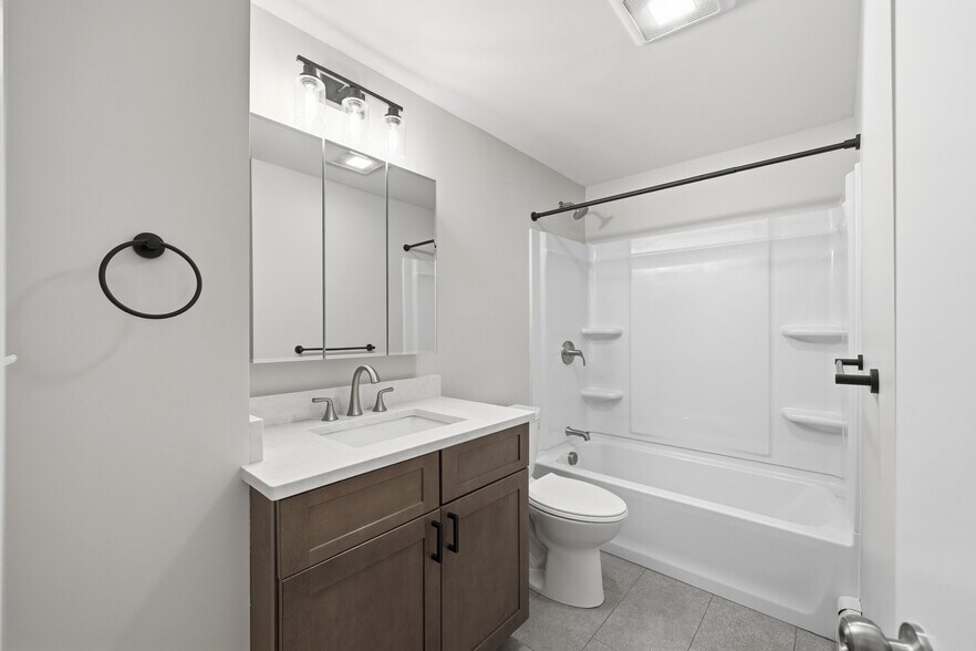 Building Photo - 4 Sandberg Rd