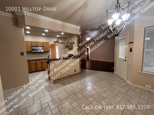 Building Photo - 10001 Hill Top Dr