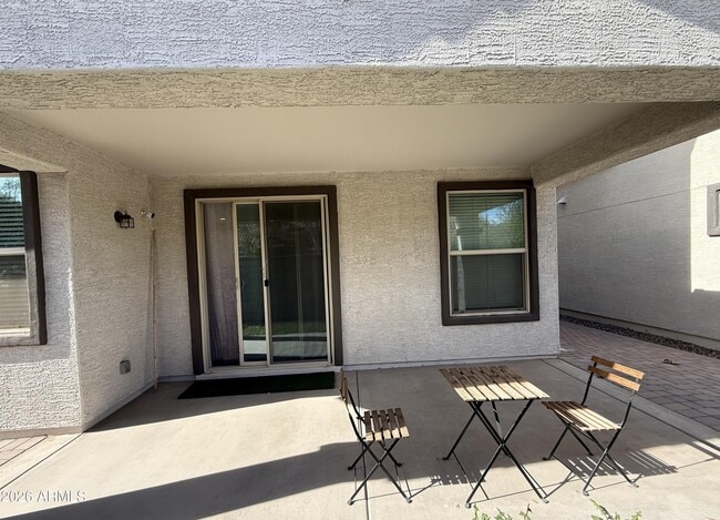 Building Photo - 1099 S Peden Dr