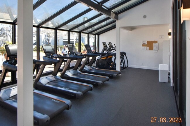 Building Photo - Beautiful and Quiet Gated Community steps from the Marina!