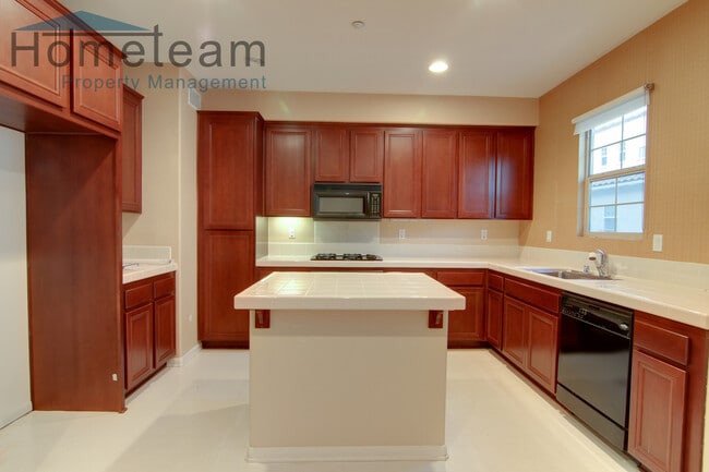 Primary Photo - 2BR/2.5BA 1458 SQFT Eastlake/Chula Vista T...
