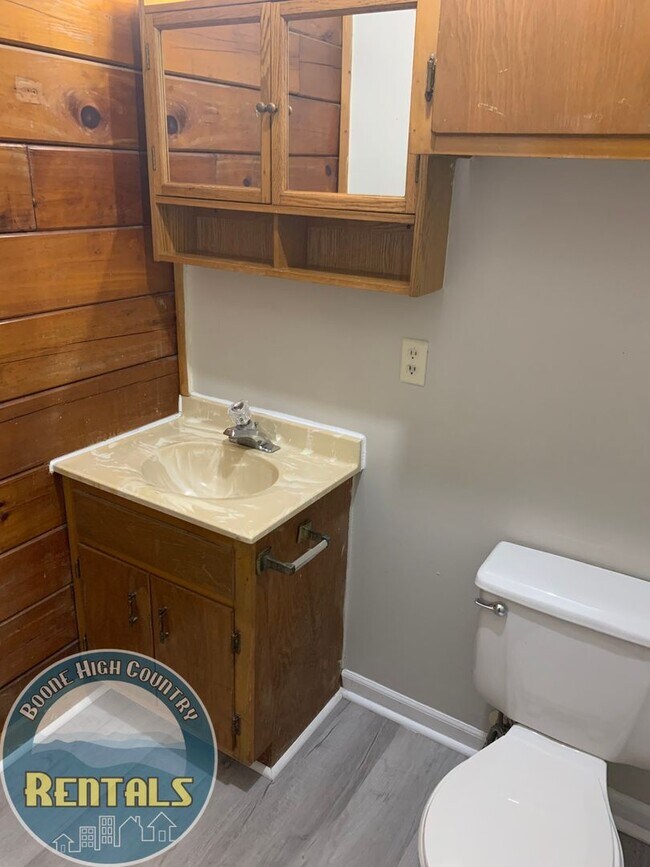 Building Photo - 182 Alpine Acres Rd