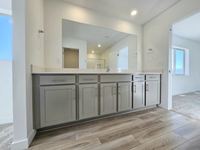 Master bath - 79 E Hidden Creek Way