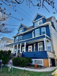 Building Photo - 33 Ella St