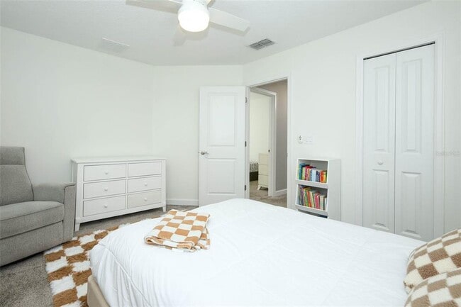 Building Photo - 12003 Theme Alley