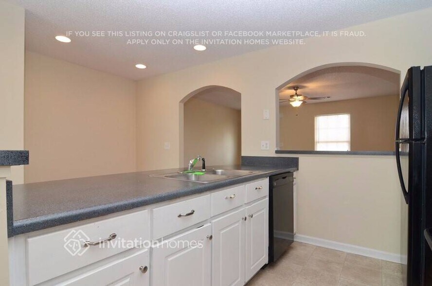 Building Photo - 3004 Meadow Glen Pass