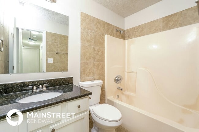 Building Photo - 5603 Green Apple Dr