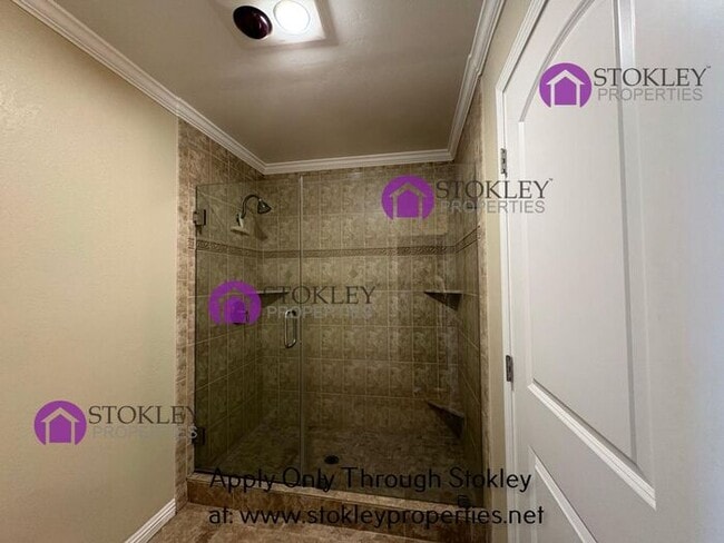 Building Photo - 323 Thistle Cir