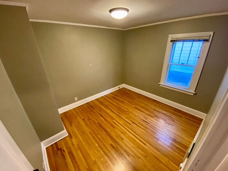 Bedroom #2 - 1015 20th Ave SE