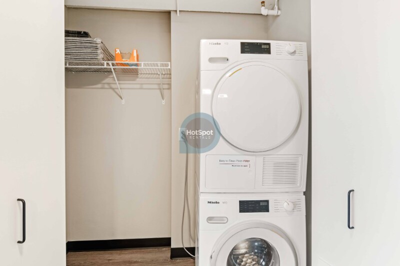 Building Photo - 1910 W Harrison St