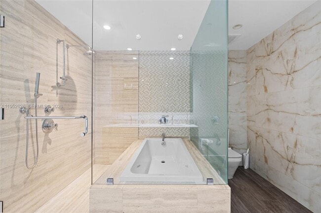 Building Photo - 2900 NE 7th Ave