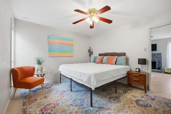 Building Photo - 104 W 35th St