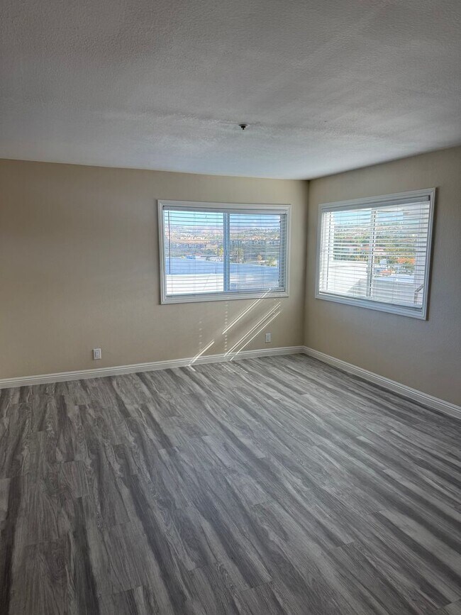 Building Photo - 106 Dije Ct