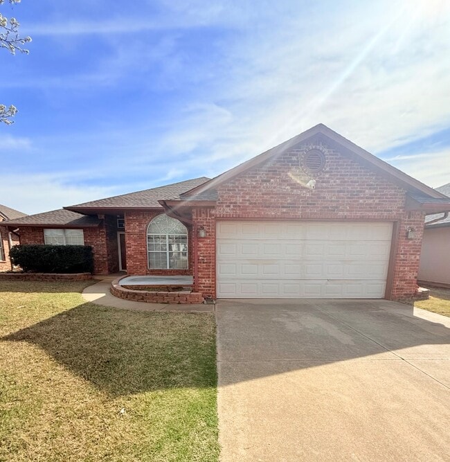 Building Photo - 1016 Westbury Terrace