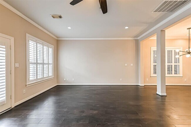 Building Photo - 5453 Fairdale Ln