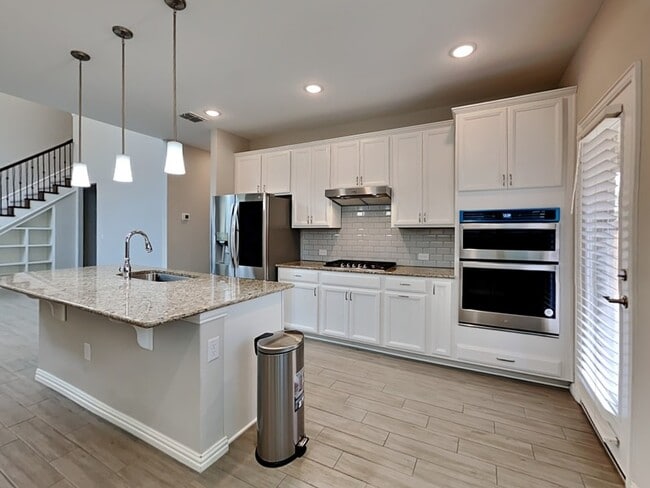 Building Photo - 251 Novacek St