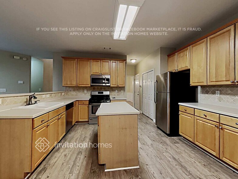 Building Photo - 350 Hillside Manor Dr NE