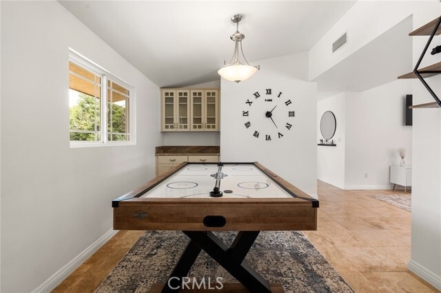 Building Photo - 20300 Oxnard St