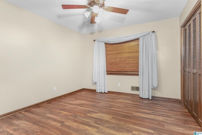 Building Photo - 1524 Highland Dr