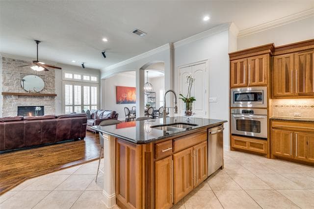 Building Photo - 8237 Inverness