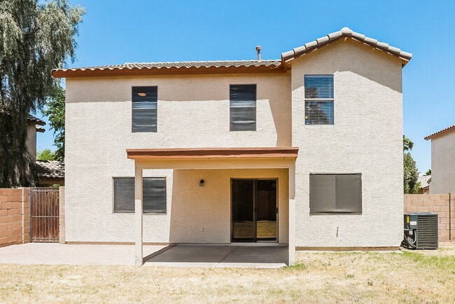 Building Photo - 9309 E Oro Ave