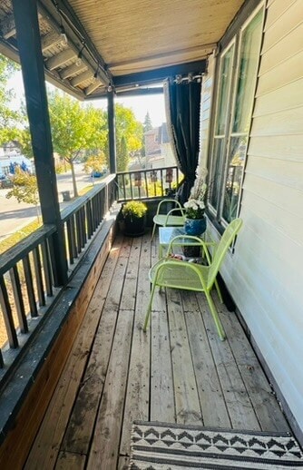 Building Photo - 2522 Howard St NE