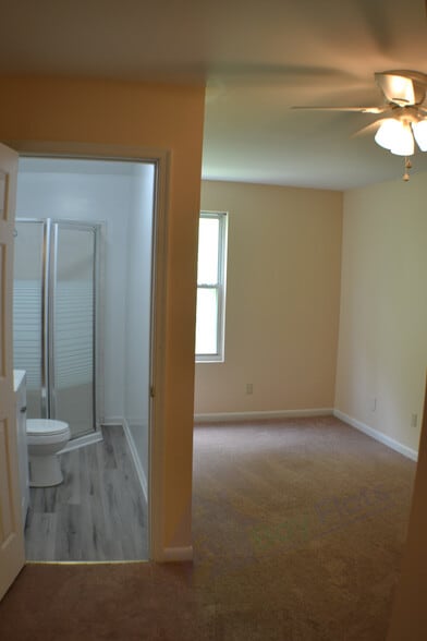 Building Photo - 39872 Wrinkle Free Ln