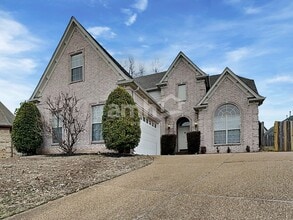 Building Photo - 10162 Lynham Dr