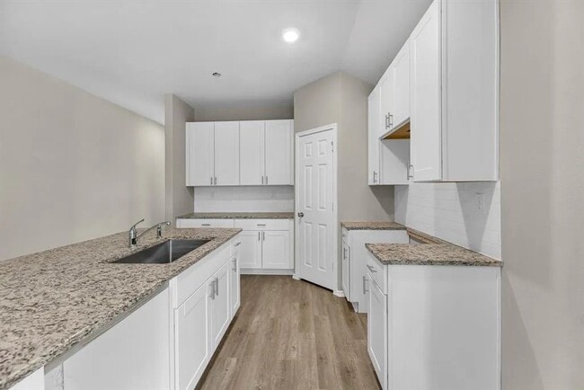 Building Photo - 8213 Red Spruce St